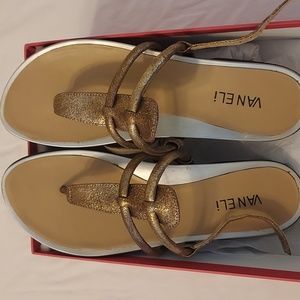 VANELi Gold Sandals (7.5 Narrow)